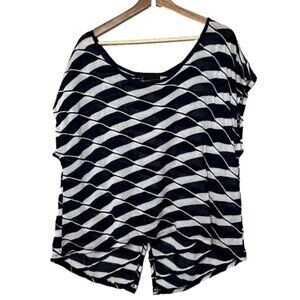 Lane Bryant Womens Size 18/20 Blue White Knit Short Sleeve Top Lightweight Crop